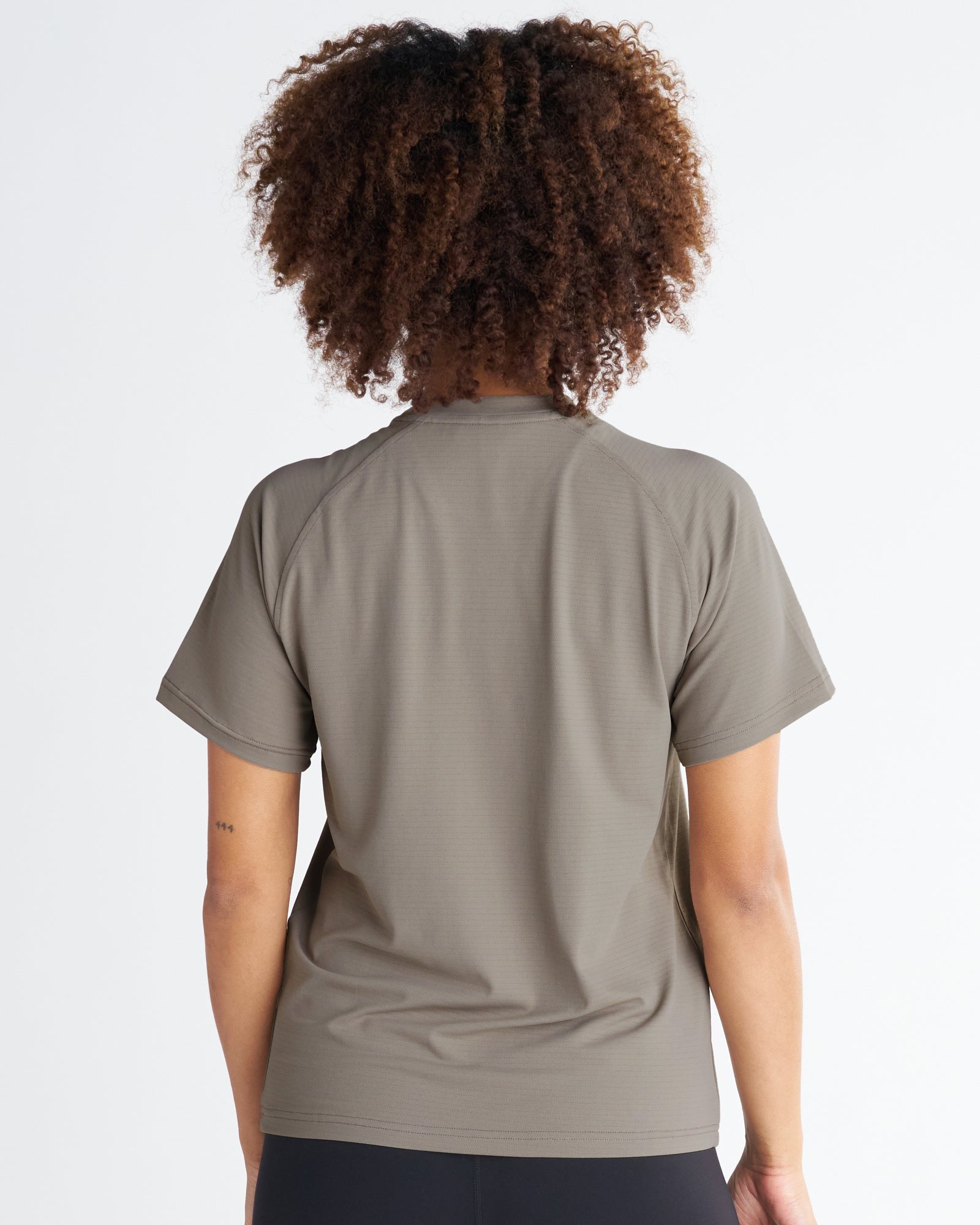 Women's Aion-Lite™ Relaxed Tee "Cross" - Sand