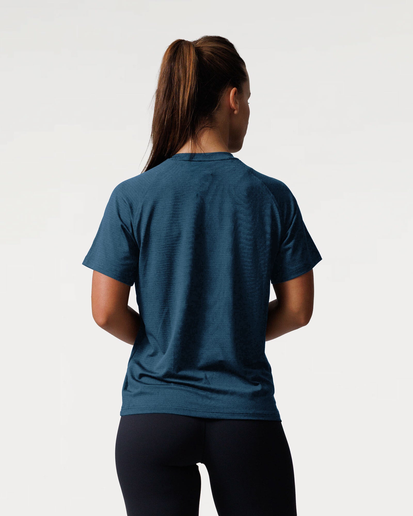 Women's Aion-Lite™ Relaxed Tee "Cross" - Midnight Navy