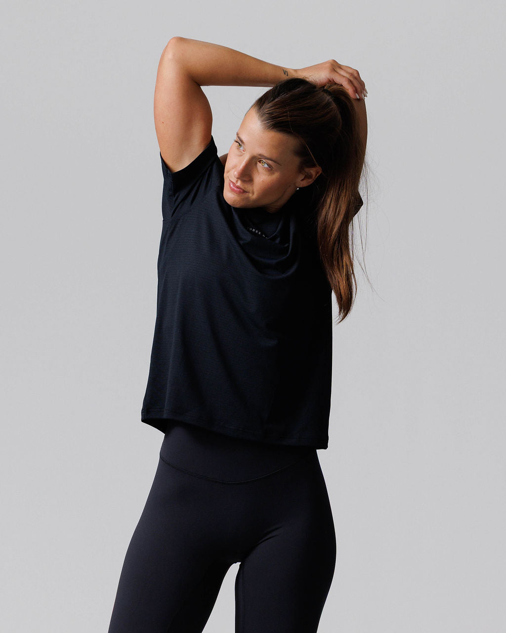Women's Aion-Lite™ Relaxed Tee - Black