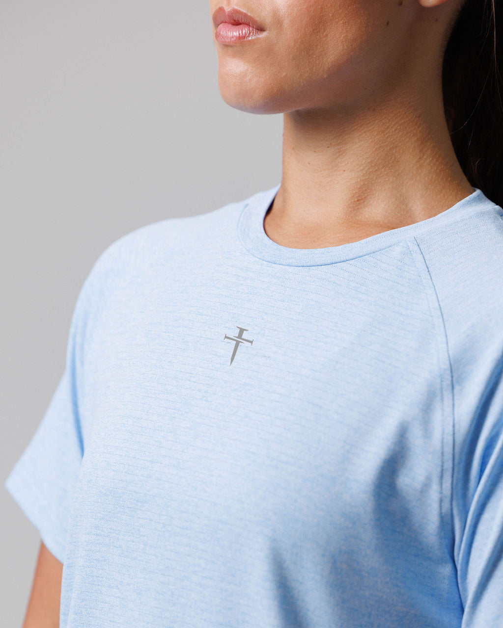 Women's Aion-Lite™ Relaxed Tee "Cross" - Sky Blue Marl